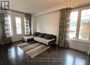 47 Philips Lake Court, Richmond Hill, ON  - Indoor Photo Showing Living Room 