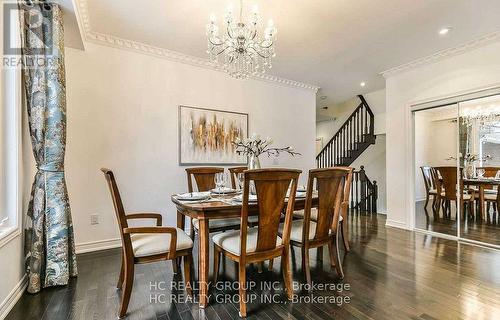 47 Philips Lake Court, Richmond Hill, ON - Indoor Photo Showing Dining Room