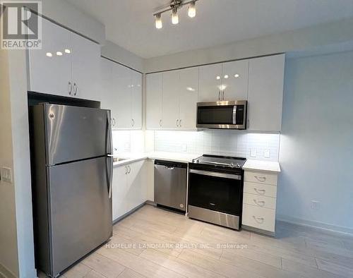 818 - 4955 Yonge Street, Toronto, ON - Indoor Photo Showing Kitchen With Stainless Steel Kitchen