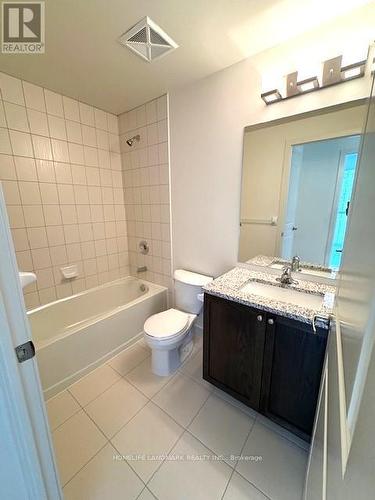 818 - 4955 Yonge Street, Toronto, ON - Indoor Photo Showing Bathroom