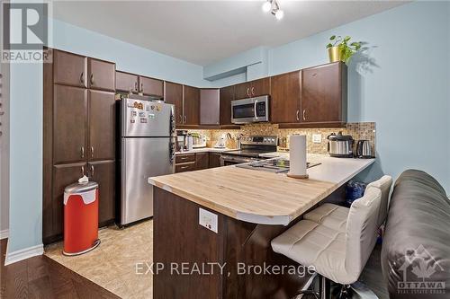 270 Kinghaven Crescent, Ottawa, ON - Indoor Photo Showing Kitchen