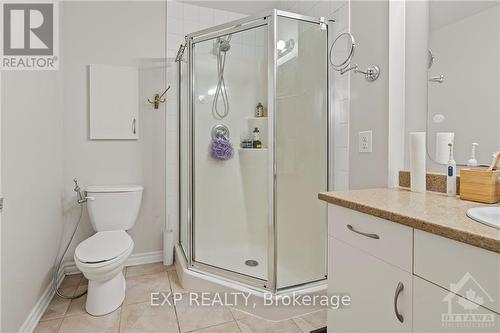 270 Kinghaven Crescent, Ottawa, ON - Indoor Photo Showing Bathroom