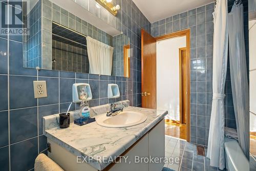 197 Anthony Lane, Vaughan, ON - Indoor Photo Showing Bathroom