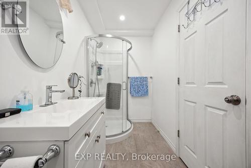 197 Anthony Lane, Vaughan, ON - Indoor Photo Showing Bathroom