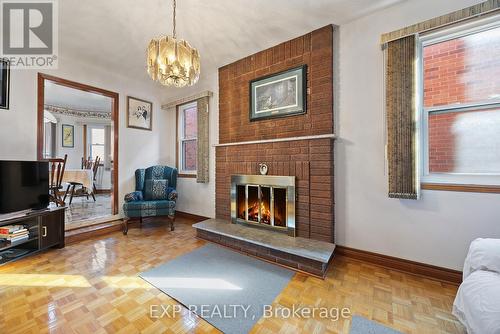 197 Anthony Lane, Vaughan, ON - Indoor Photo Showing Living Room With Fireplace