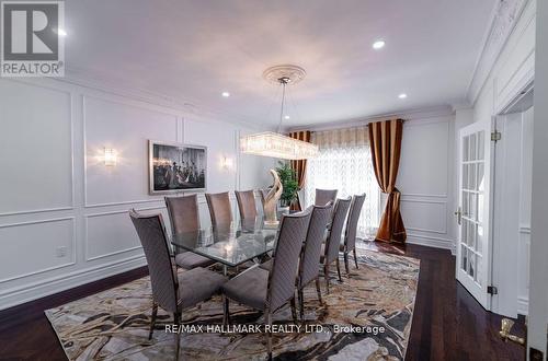 384 Kennedy Street W, Aurora, ON - Indoor Photo Showing Dining Room