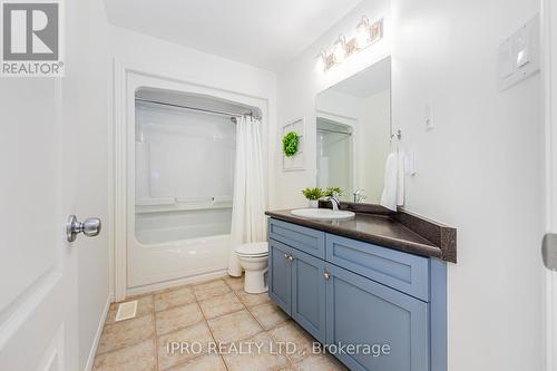 7 Aiken Crescent, Orangeville, ON - Indoor Photo Showing Bathroom