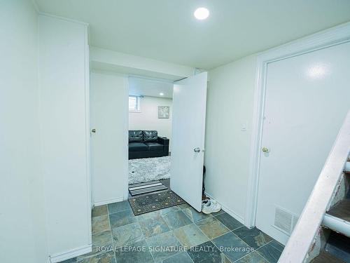 143 Magnolia Ave, Toronto, ON - Indoor Photo Showing Other Room