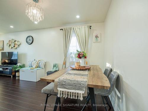 143 Magnolia Ave, Toronto, ON - Indoor Photo Showing Dining Room