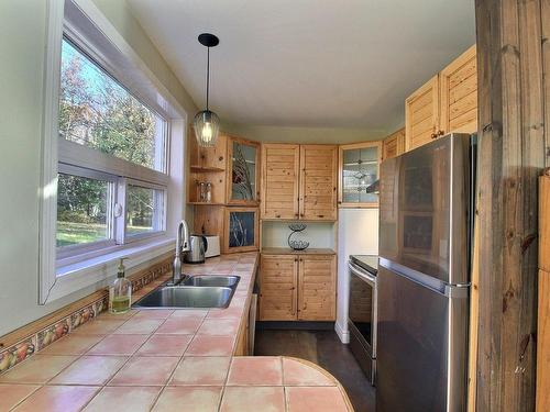 Kitchen - 211 Ch. De La Baie-Du-Repos, Senneterre - Paroisse, QC - Indoor Photo Showing Kitchen With Double Sink