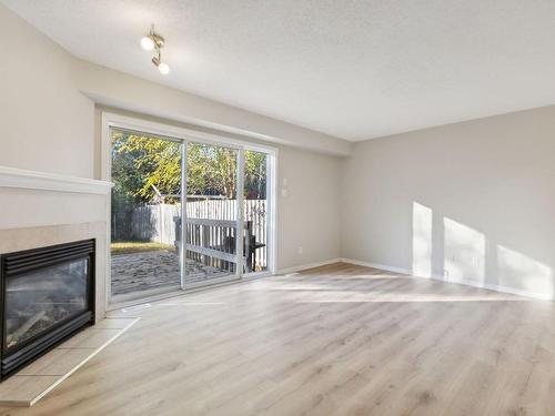 Salon - 83 Rue De La Croisée, Gatineau (Aylmer), QC - Indoor Photo Showing Other Room With Fireplace