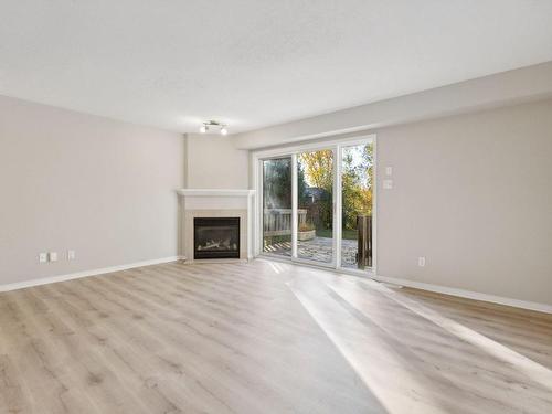 Salon - 83 Rue De La Croisée, Gatineau (Aylmer), QC - Indoor Photo Showing Living Room With Fireplace