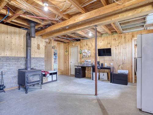 Salle familiale - 141 Ch. Du Lac-St-Louis E., Saint-Zénon, QC - Indoor Photo Showing Basement