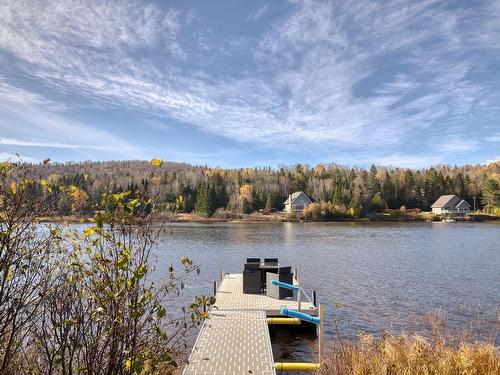 Bord de l'eau - 141 Ch. Du Lac-St-Louis E., Saint-Zénon, QC - Outdoor With Body Of Water With View