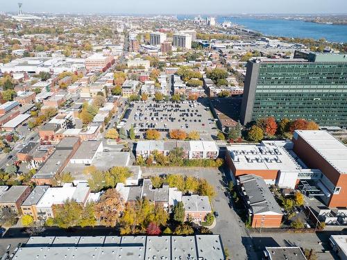 Aerial photo - 1960  - 1968 Rue Parthenais, Montréal (Ville-Marie), QC - Outdoor With Body Of Water With View