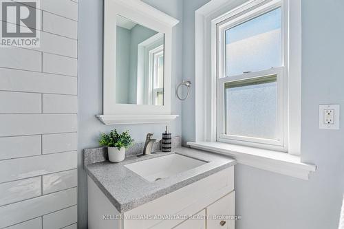 149 Wheeler Avenue, Toronto, ON - Indoor Photo Showing Bathroom