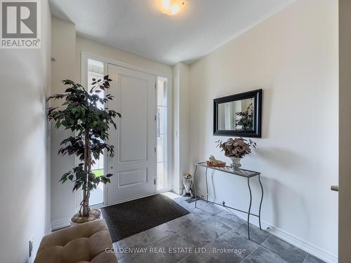 54 Bawden Drive, Richmond Hill, ON - Indoor Photo Showing Other Room