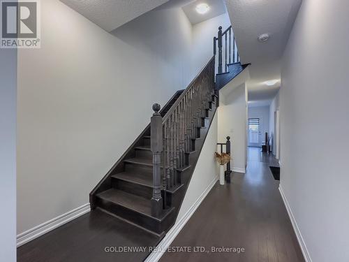 54 Bawden Drive, Richmond Hill, ON - Indoor Photo Showing Other Room