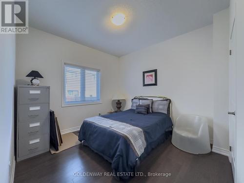 54 Bawden Drive, Richmond Hill, ON - Indoor Photo Showing Bedroom