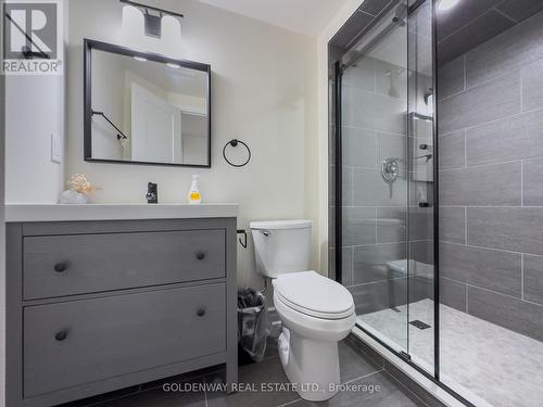 54 Bawden Drive, Richmond Hill, ON - Indoor Photo Showing Bathroom