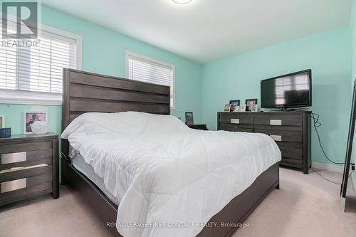 24 Michael Crescent, Barrie, ON - Indoor Photo Showing Bedroom