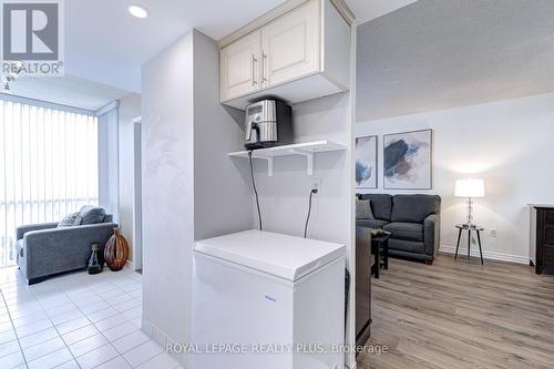 1210 - 350 Webb Drive, Mississauga (City Centre), ON - Indoor Photo Showing Laundry Room