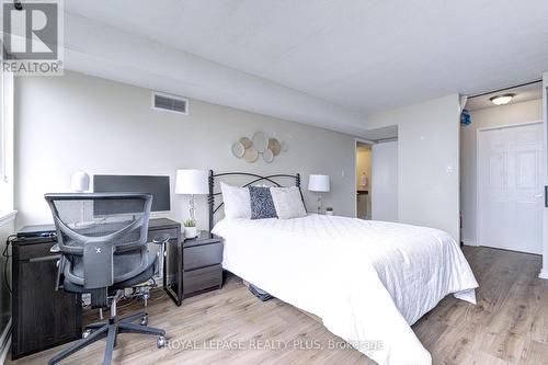 1210 - 350 Webb Drive, Mississauga, ON - Indoor Photo Showing Bedroom