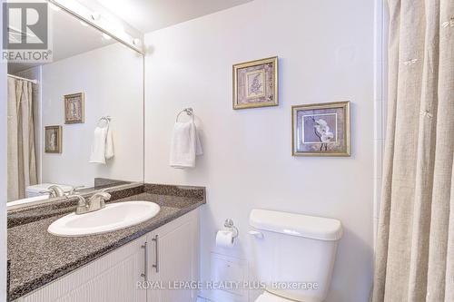 1210 - 350 Webb Drive, Mississauga, ON - Indoor Photo Showing Bathroom