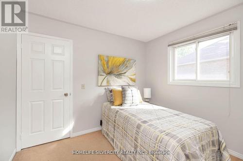 18 Natalie Court, Brampton, ON - Indoor Photo Showing Bedroom