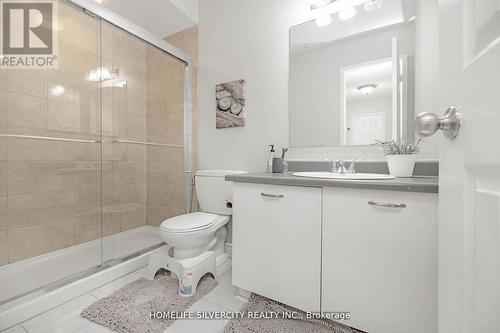 18 Natalie Court, Brampton, ON - Indoor Photo Showing Bathroom