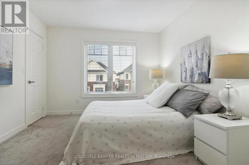 3946 Tufgar Crescent, Burlington, ON - Indoor Photo Showing Bedroom