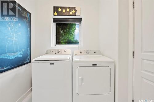 731 Beechdale Way, Saskatoon, SK - Indoor Photo Showing Laundry Room