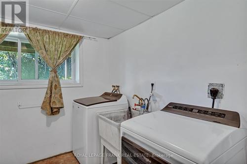 2028 Youngs Point Road, Smith-Ennismore-Lakefield, ON - Indoor Photo Showing Laundry Room