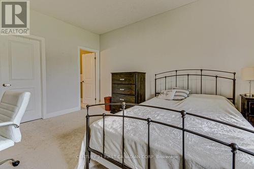 1327 Whetherfield Street, London, ON - Indoor Photo Showing Bedroom