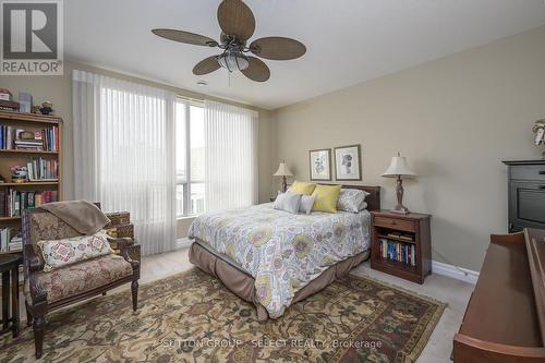 906 - 250 Pall Mall Street, London, ON - Indoor Photo Showing Bedroom