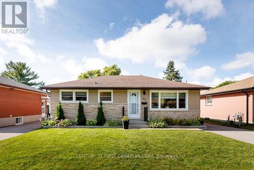 82 Queenston Crescent, London, ON - Outdoor With Facade