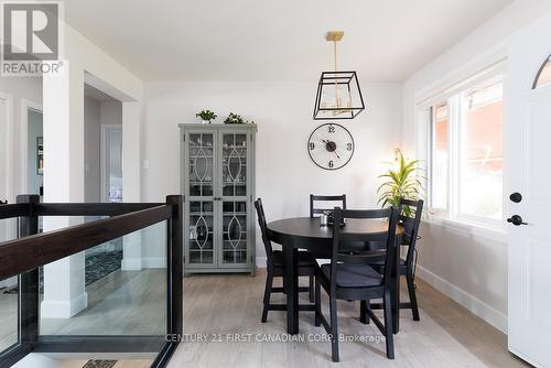 82 Queenston Crescent, London, ON - Indoor Photo Showing Dining Room