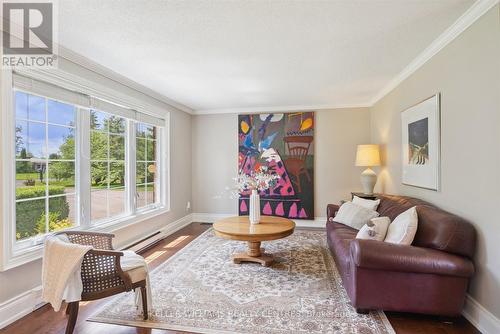 25337 Valleyview Drive, Georgina (Sutton & Jackson'S Point), ON - Indoor Photo Showing Living Room