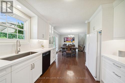 25337 Valleyview Drive, Georgina (Sutton & Jackson'S Point), ON - Indoor Photo Showing Kitchen