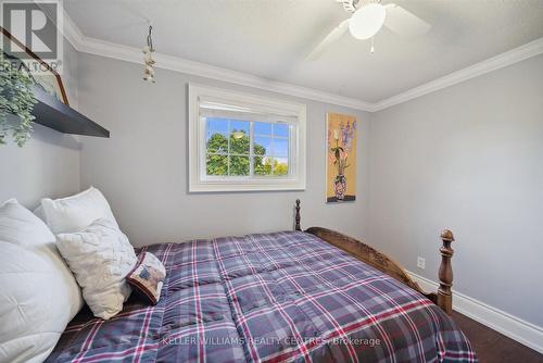 25337 Valleyview Drive, Georgina (Sutton & Jackson'S Point), ON - Indoor Photo Showing Bedroom