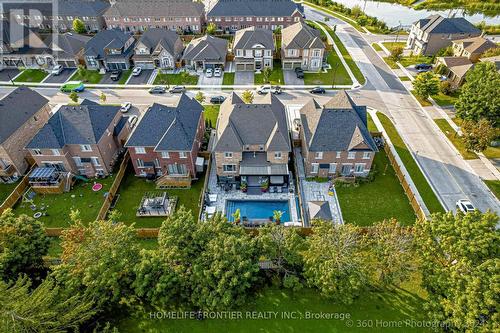 355 Reg Harrison Trail, Newmarket, ON 