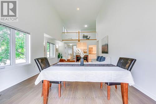 12 - 4275 Millcroft Park Drive, Burlington, ON - Indoor Photo Showing Dining Room