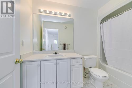 12 - 4275 Millcroft Park Drive, Burlington, ON - Indoor Photo Showing Bathroom