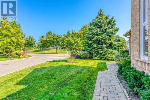 12 - 4275 Millcroft Park Drive, Burlington (Rose), ON - Outdoor