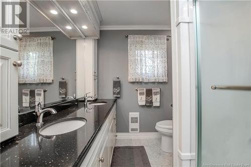 90 Ammon Street, Moncton, NB - Indoor Photo Showing Bathroom