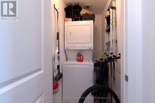 133 - 101 Shoreview Place, Hamilton (Lakeshore), ON - Indoor Photo Showing Laundry Room