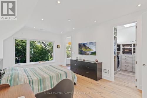 240 Hillsdale Avenue E, Toronto (Mount Pleasant West), ON - Indoor Photo Showing Bedroom