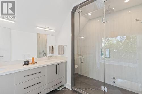 240 Hillsdale Avenue E, Toronto (Mount Pleasant West), ON - Indoor Photo Showing Bathroom