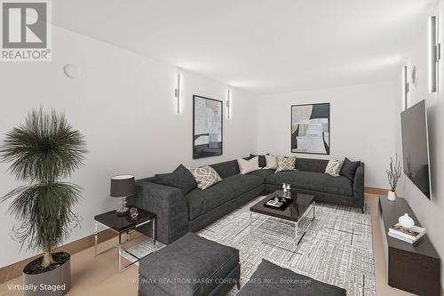 240 Hillsdale Avenue E, Toronto, ON - Indoor Photo Showing Living Room