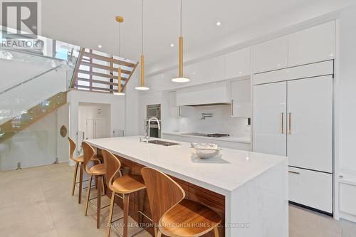 240 Hillsdale Avenue E, Toronto (Mount Pleasant West), ON - Indoor Photo Showing Kitchen With Upgraded Kitchen